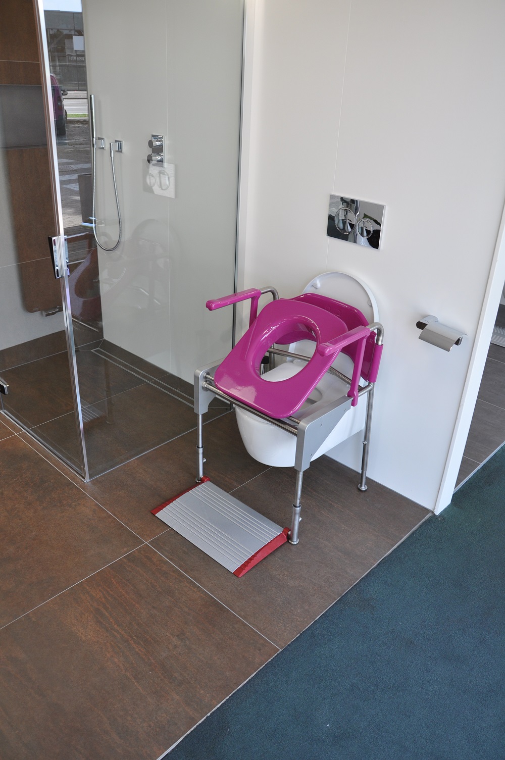 Sta op toilet stoel de Bib Sanitair